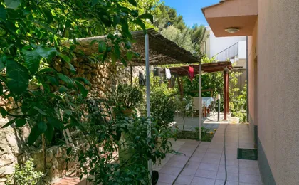 Apartments by the Sea Mavarstica, Ciovo - 12696
