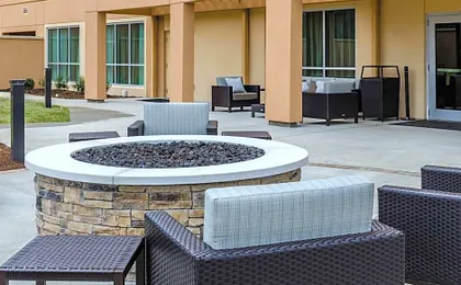 Courtyard by Marriott Somerset