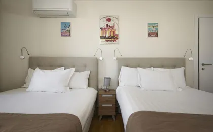 Hotel Des Congres & Festivals