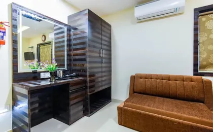 Hotel Rayna Inn by OYO Rooms