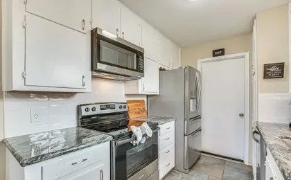 5 Mi to Fort Worth Stockyards: Home w/ Yard!