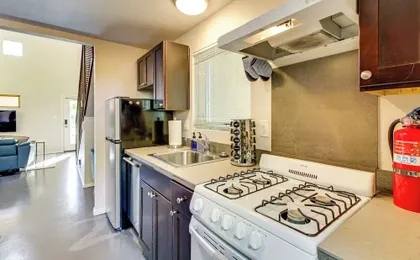 Stylish Home 2 Mi to Old Town Albuquerque!