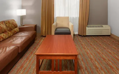 Endeavor Inn & Suites, Trademark Collection by Wyndham