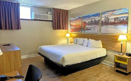 Days Inn by Wyndham Pittsburgh