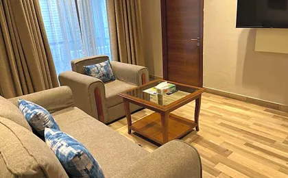 UDS Villa Scandinavian - Next to VFS, Walking to Connaught Place