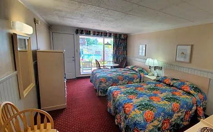Shangri-La Motel