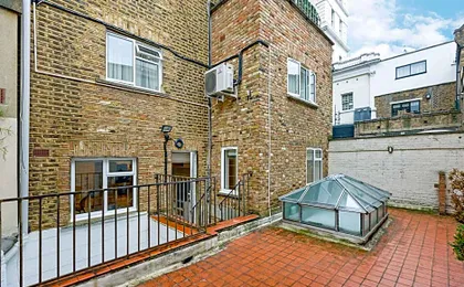 Queensgate Court Apartments