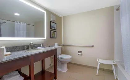 Comfort Inn & Suites Johnstown - Richland Town Center