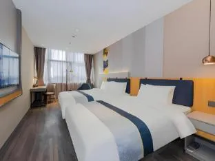 Home Inn Shanghai Bund Temple