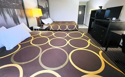 Super 8 by Wyndham Shakopee