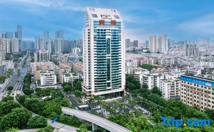 Baohui Garden Hotel (Shenzhen Fanshen Subway Station)