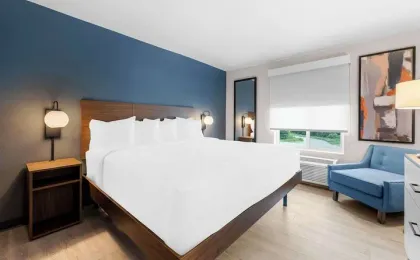 Everhome Suites Fayetteville near Fort Bragg
