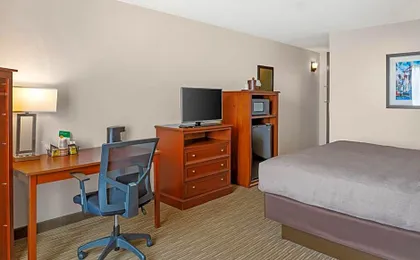Red Lion Inn & Suites Bucyrus North