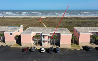 Beach Access + Ocean View, 2 Pools, Sports Court Seaside Escape by Avantstay