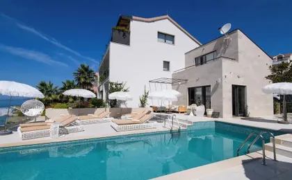 Gallery Luxury Suites & Rooms - Adults Only