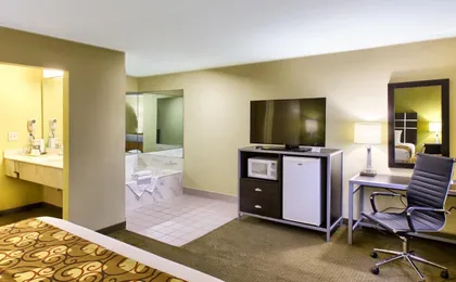Country Hearth Inn - Knightdale / Raleigh
