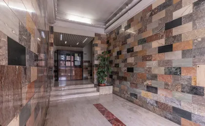 Be House