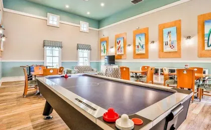 Elegant Waterfront Condo With Central AC, Balcony, and Shared Pools & hot Tubs