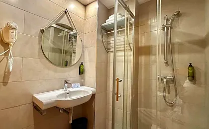 Hotel Celymar