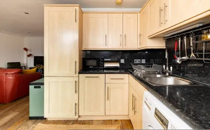 Your Home Away Newly Refurbished 3BR in Wandsworth