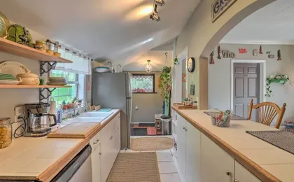 Stylish Woodfin Home w/ Backyard & Fire Pit