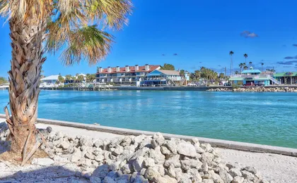 Land s End 4-406 Bay Front