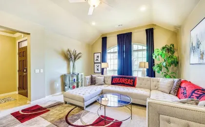 Spacious Family Home 3 Mi to Downtown Fayetteville