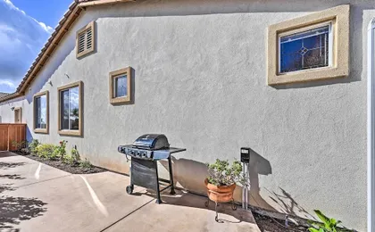 Chula Vista Studio w/ Hot Tub ~ 9 Mi to Downtown