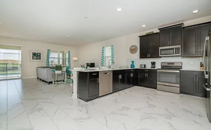 9 Bdrm5 Bathchampions Gate