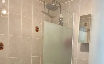 Apartment Sleeps 4 With Free Parking