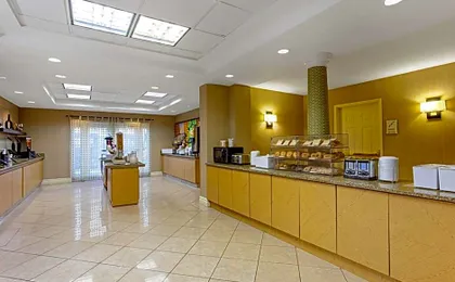 La Quinta Inn & Suites by Wyndham Orlando I Drive/Conv Ctr