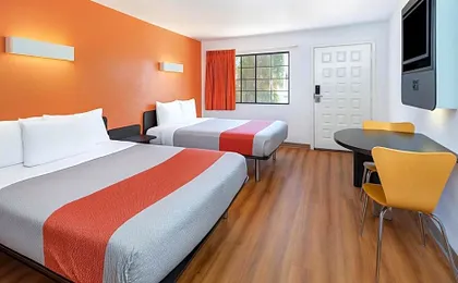 Motel 6-Thousand Oaks, CA