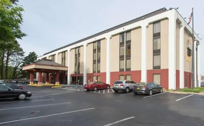 Best Western Plus Portsmouth Chesapeake Hotel