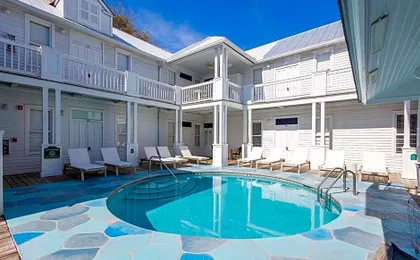 Classic King with Balcony at Curry Mansion
