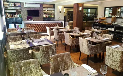 Lansbury Heritage Hotel