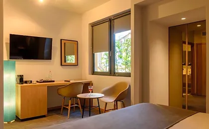 Fos DownTown Suites