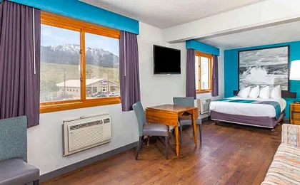 Super 8 by Wyndham Gardiner/Yellowstone Park Area