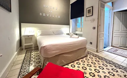 Home in Seville V33-B