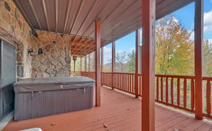 Walden's Ridge Cabin 4 Bedroom Cabin