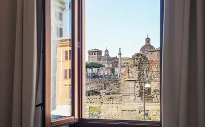Large 6-Bed Stay near the Colosseum