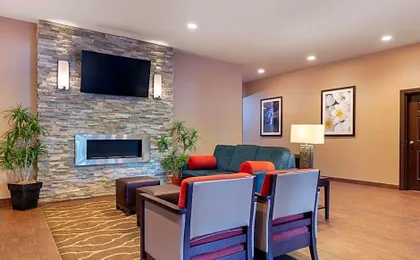 Comfort Inn & Suites Fayetteville-University Area