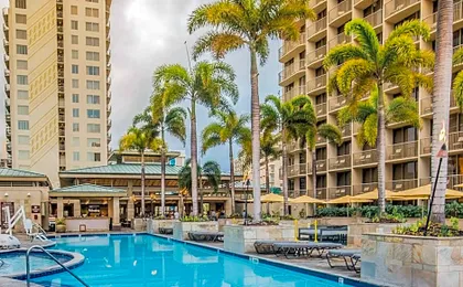 Embassy Suites By Hilton Waikiki Beach Walk