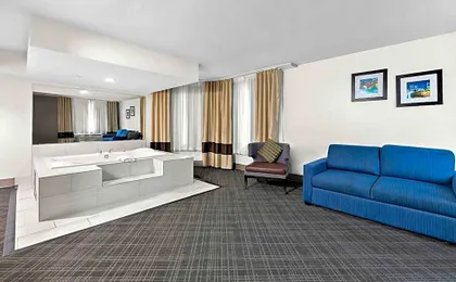 Comfort Inn & Suites Nashville Near Tanger Outlets I-24 Antioch