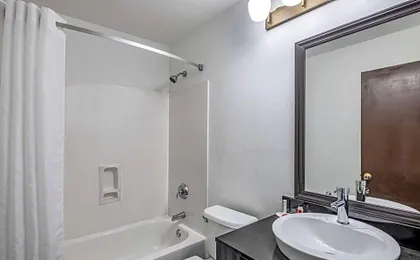 Super 8 by Wyndham Pensacola