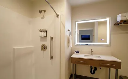 Sandpoint Hotel & Suites Downtown