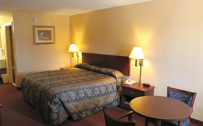 Western Inn - Gonzales