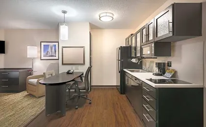 Candlewood Suites Sterling By IHG