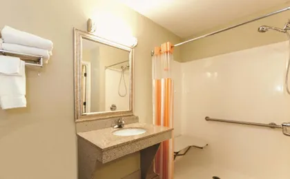 La Quinta Inn & Suites by Wyndham Panama City Beach