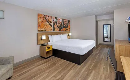 Days Inn by Wyndham Knoxville North