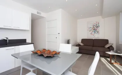 Martinez Area: New 2beds/2baths